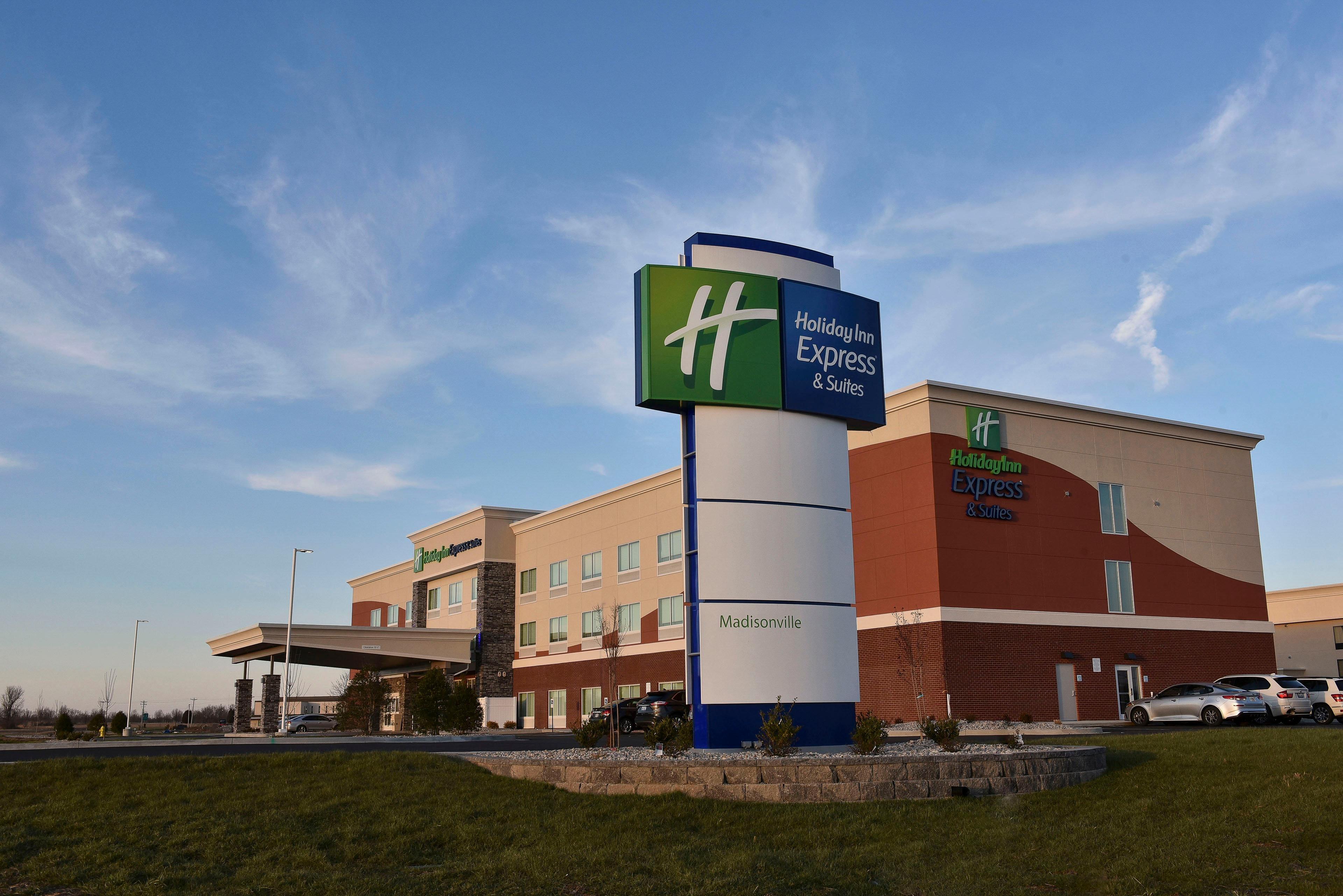 Holiday Inn Express & Suites - Madisonville By Ihg Exterior foto